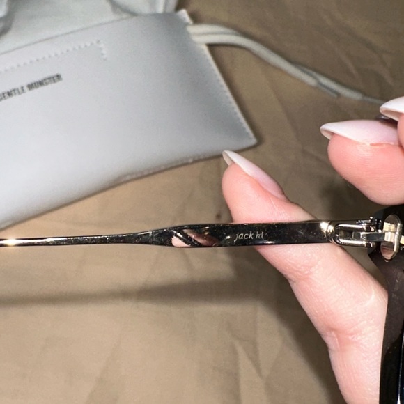 Gentle Monster Jack-hi Black Sunglasses - Picture 2 of 5